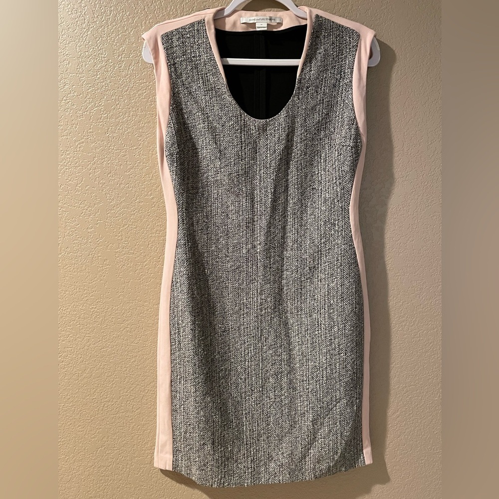 Diane Von Furstenberg Gray and Pink Classic Midi Dress Sz 10